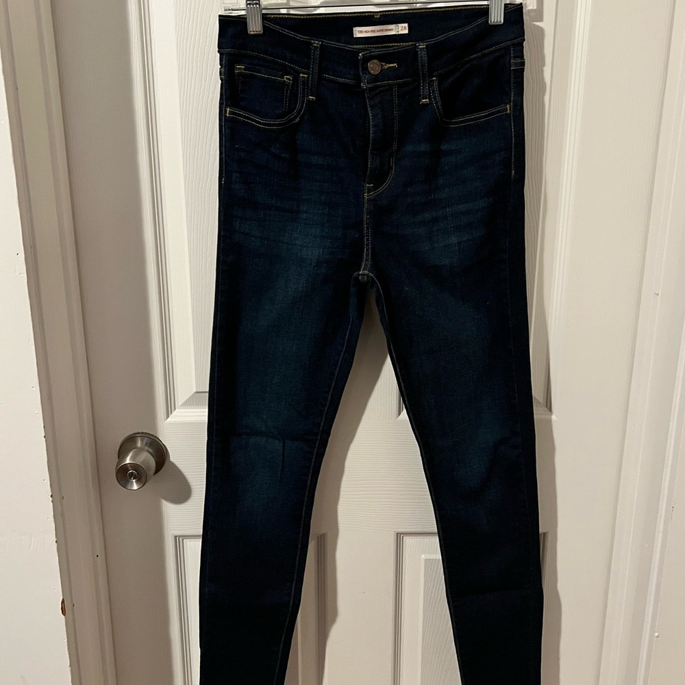 Levi’s 720 High-rise super skinny jeans